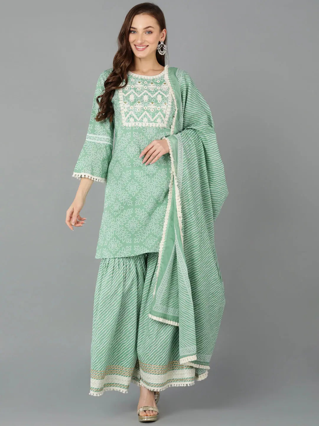 Ahika Women Cotton Yoke Design Geometric Kurta