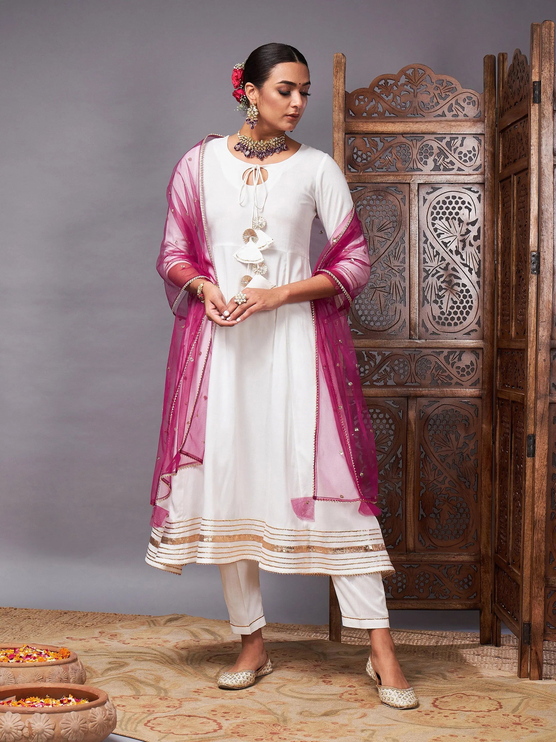 Women Off White Kurta Set With Burgundy Net Sequins Dupatta